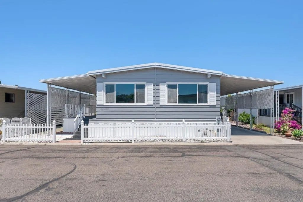 221 El Camino Real 52 — photo