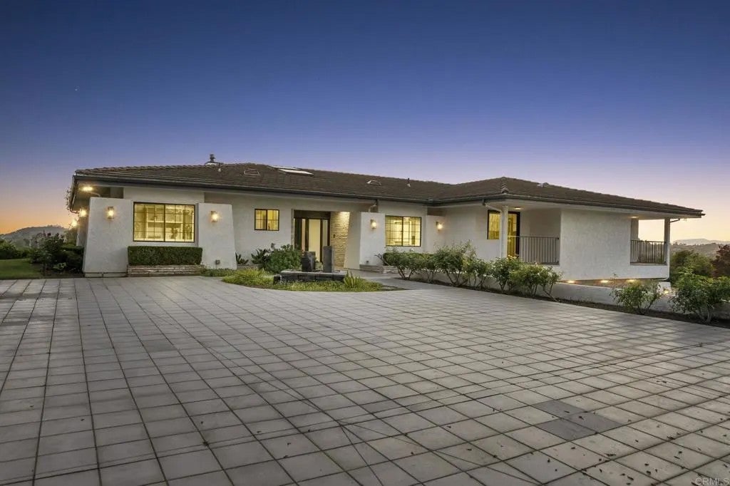 19 Gateview Drive — photo