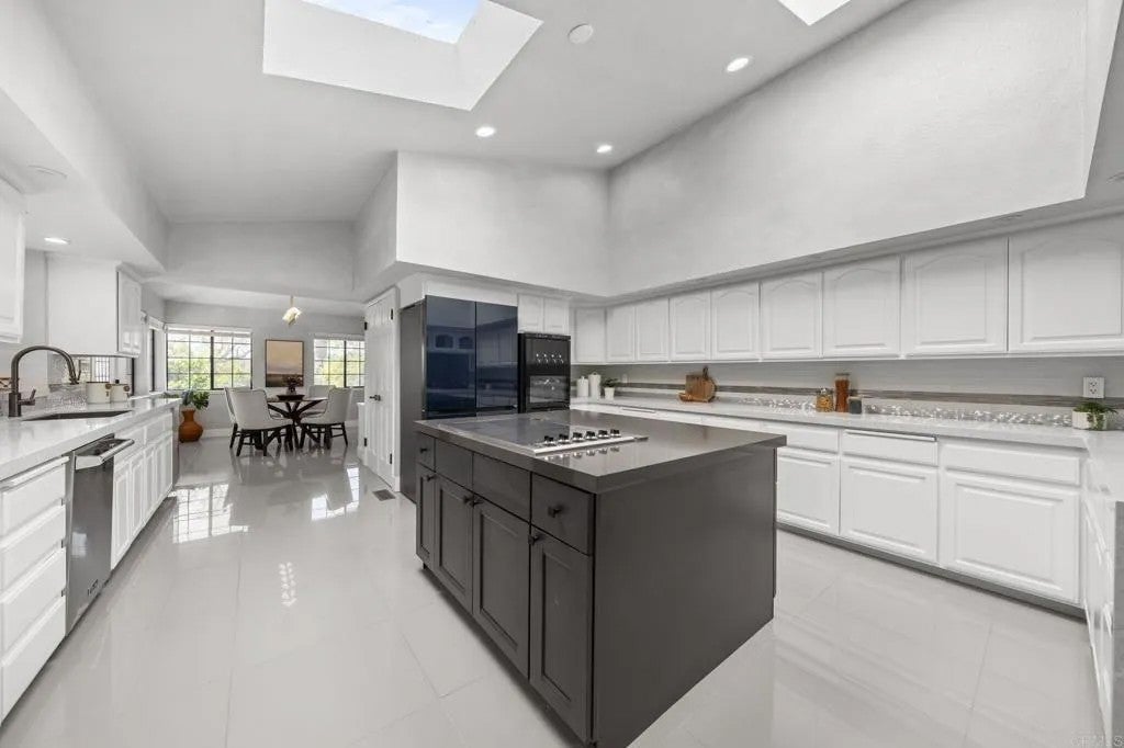 19 Gateview Drive, Fallbrook, CA 92028 — photo 3