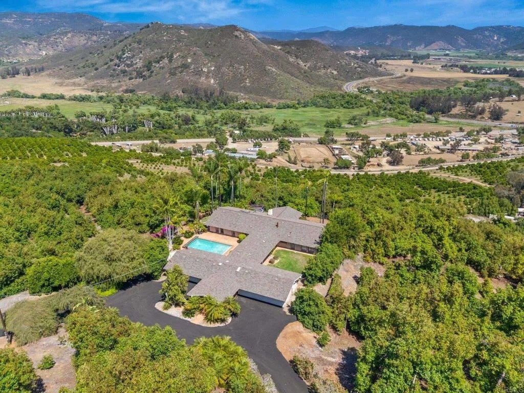 14048 San Pasqual Valley Road — photo