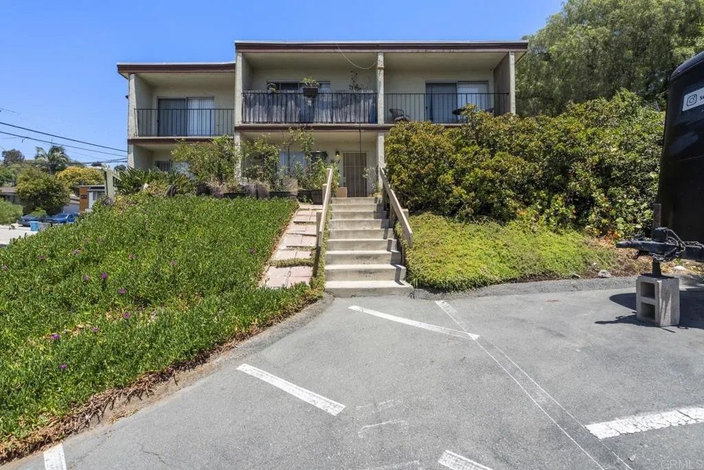 1605 Glenwood Drive — photo