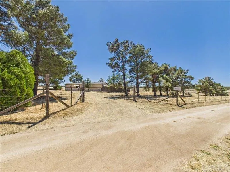 37589 Montezuma Valley Road, Ranchita, CA 92066