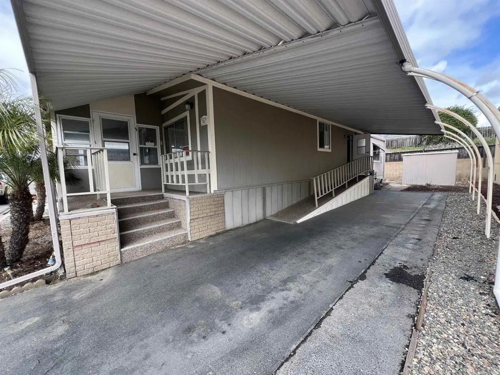 200 N El Camino Real 347 — photo