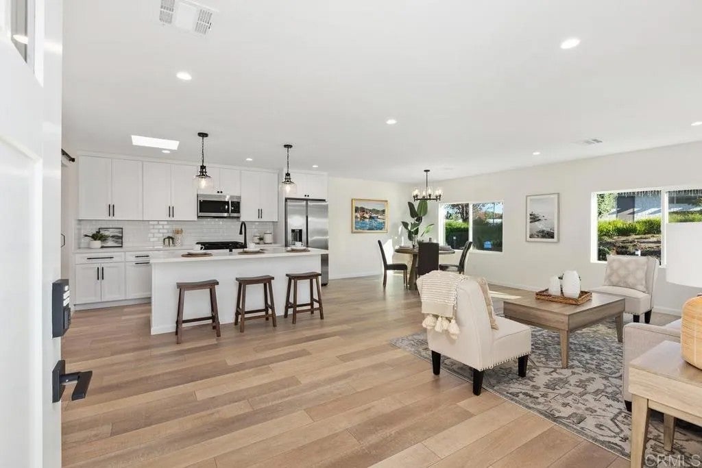 7144 Santa Rosa — photo