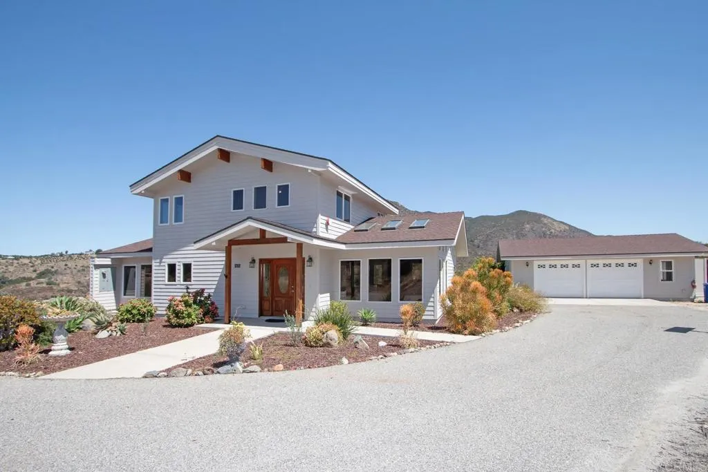 2670 Vista Del Rio, Fallbrook, CA 92028 — photo 2