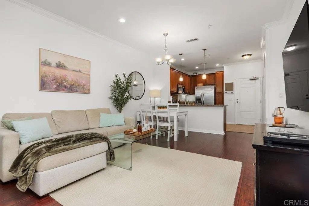 3887 Pell Place 126 — photo