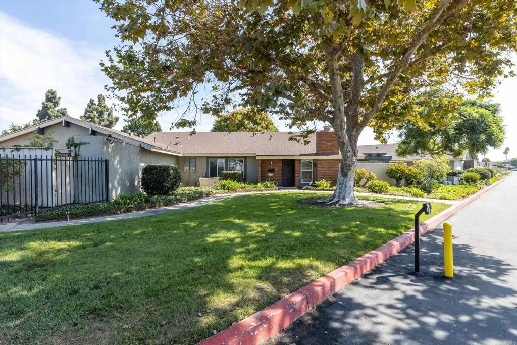 307 Fireside Street, Oceanside, CA 92058 — photo 2