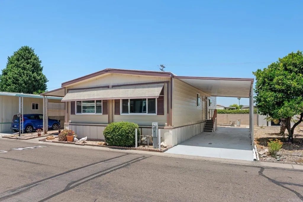 221 El Camino Real 3 — photo