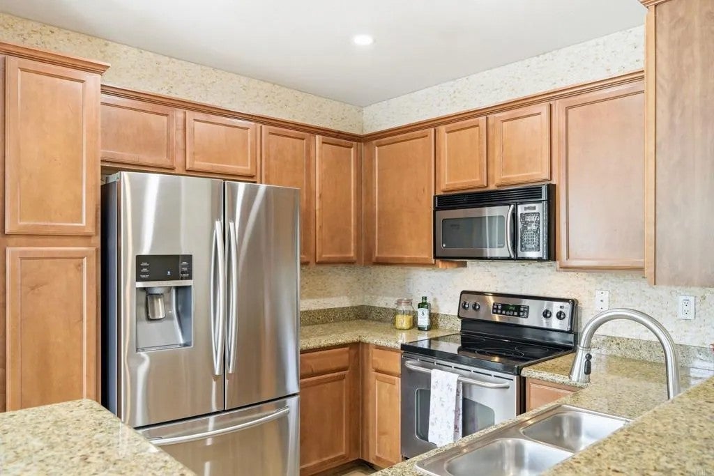3855 Elijah Ct 721 — photo