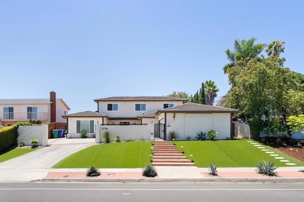 5736 Soledad Mountain Road — photo