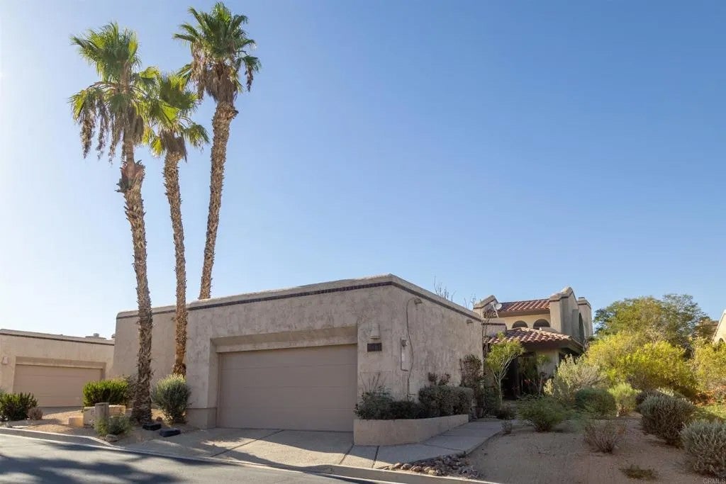 4683 Desert Vista Drive — photo