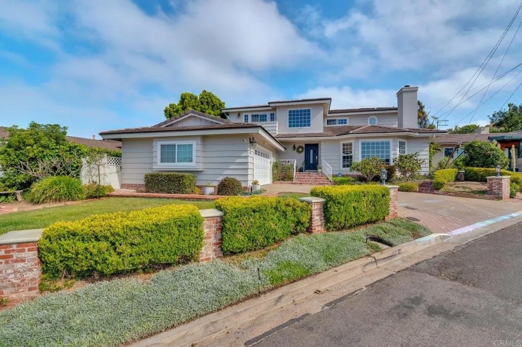 972 Skylark Drive — photo