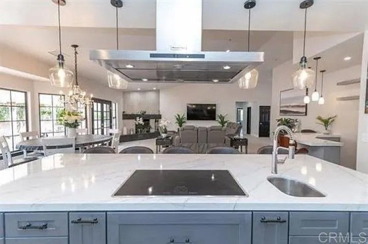 29979 Robbie Lane — photo