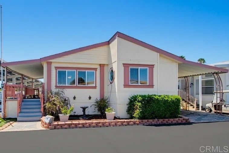 1219 E Barham Drive 127 — photo