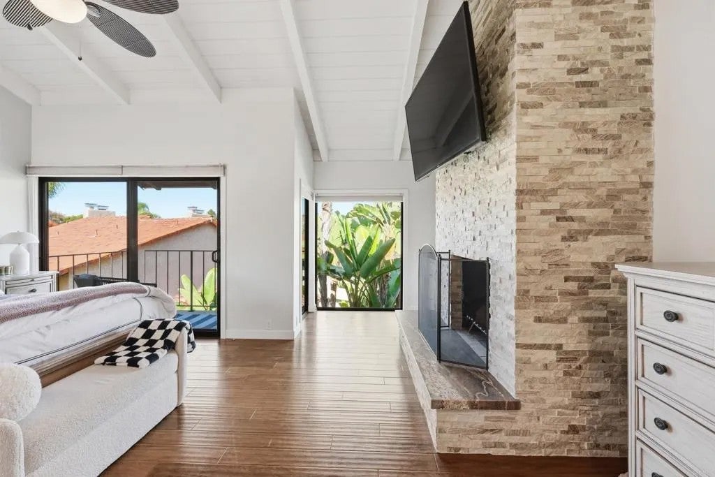 1907 Estrella De Mar Court a — photo