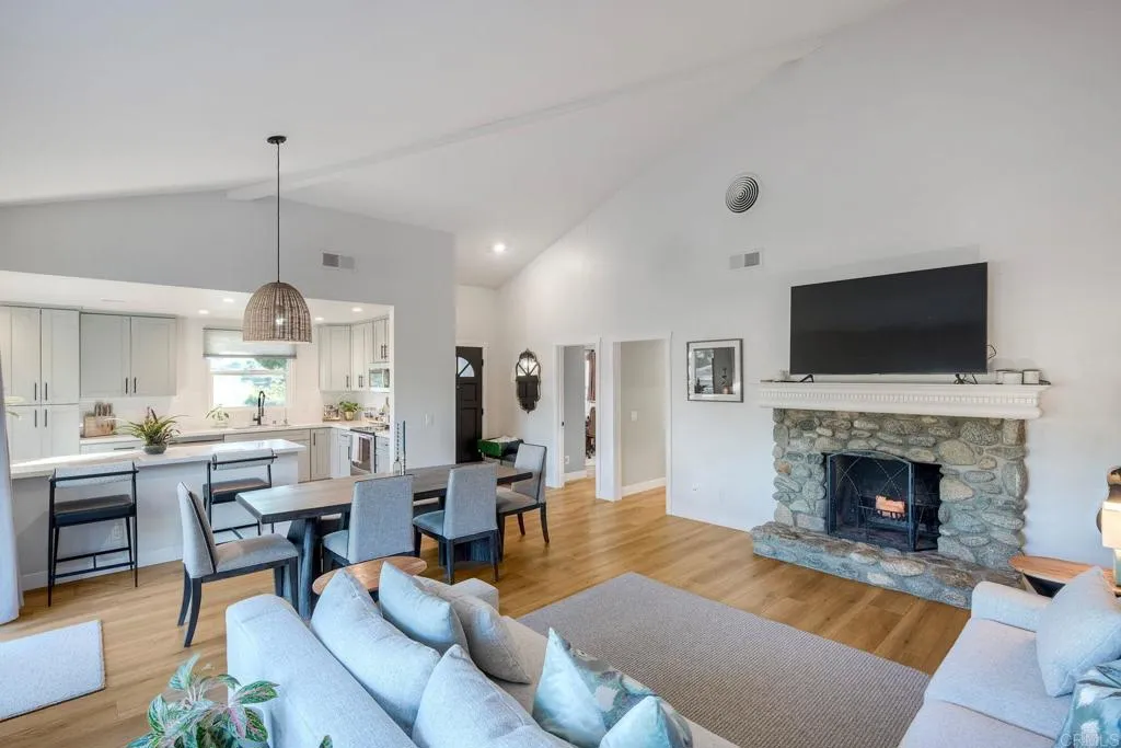 8507 Circle R Course Lane, Escondido, CA 92026 — photo 2