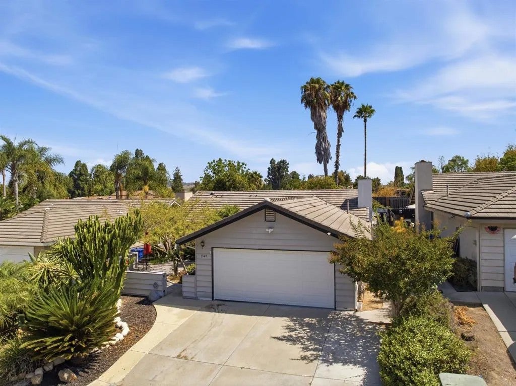 1549 Spring Creek Lane — photo