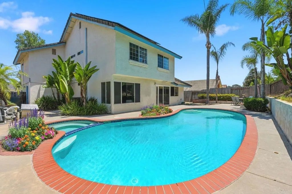 356 Delage Drive — photo
