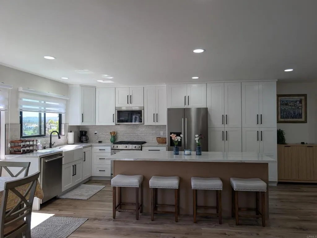 2410 La Costa Ave — photo