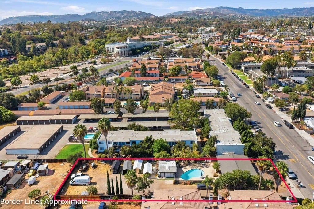 1045 N Escondido Boulevard — photo
