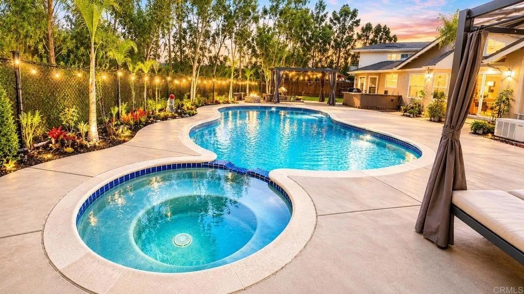 9927 Dichondra Ct — photo