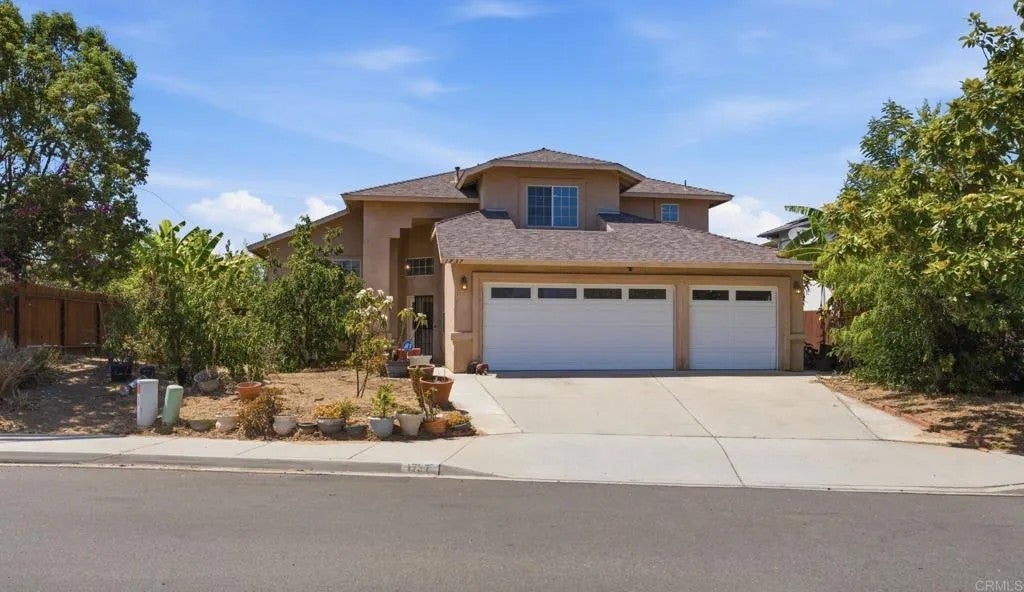 1737 Foxfire Court — photo