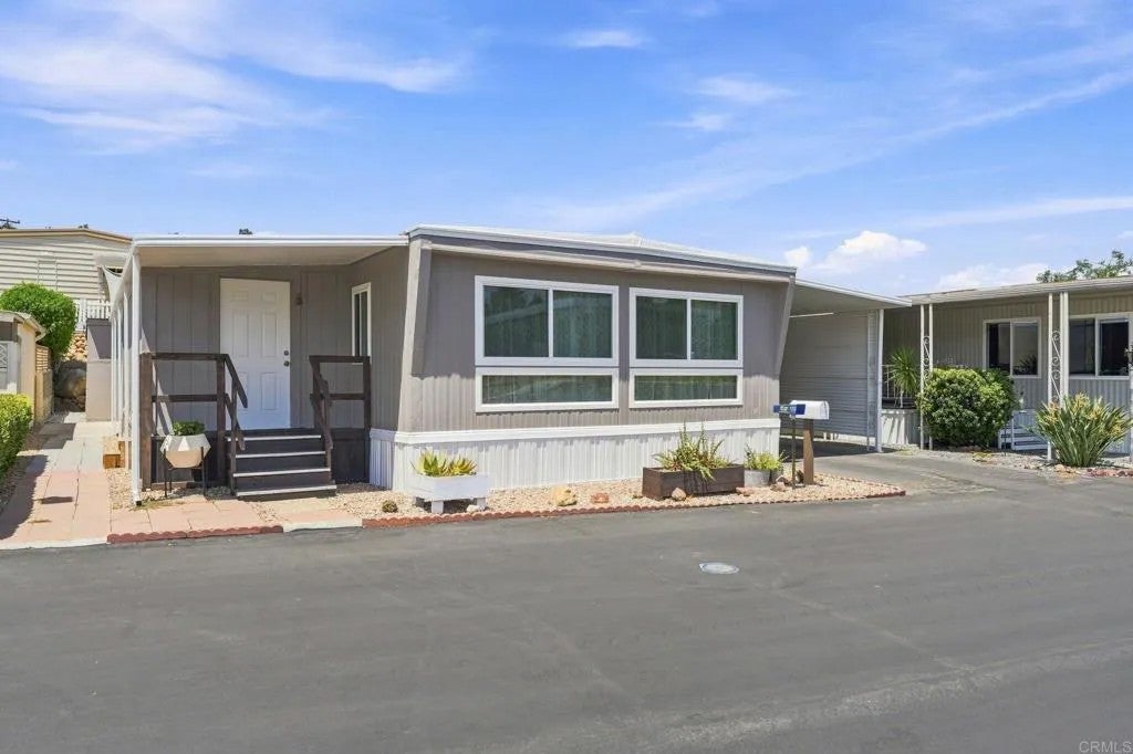 28890 Lilac Road Spc 172 — photo