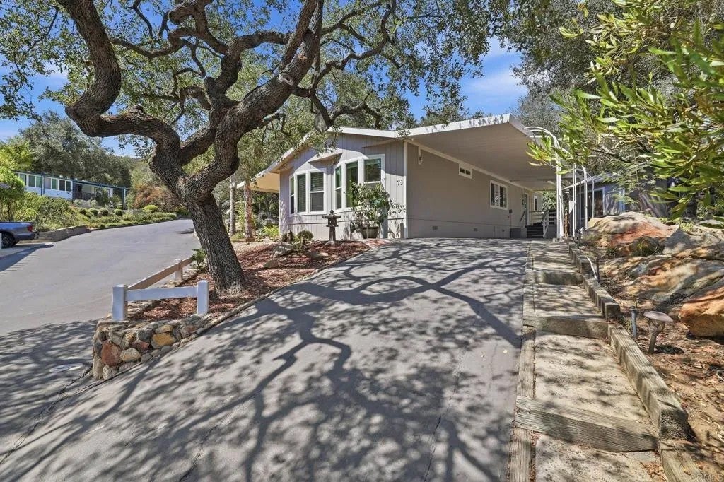 4747 Oak Crest 76 — photo