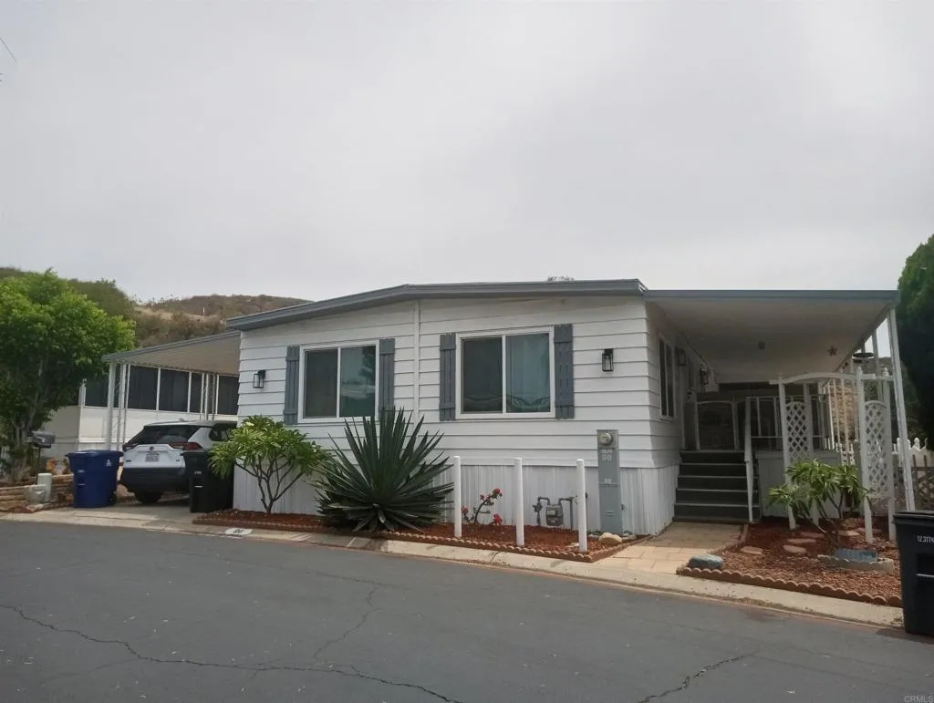 9100 Single Oak Unit Spc 98 — photo