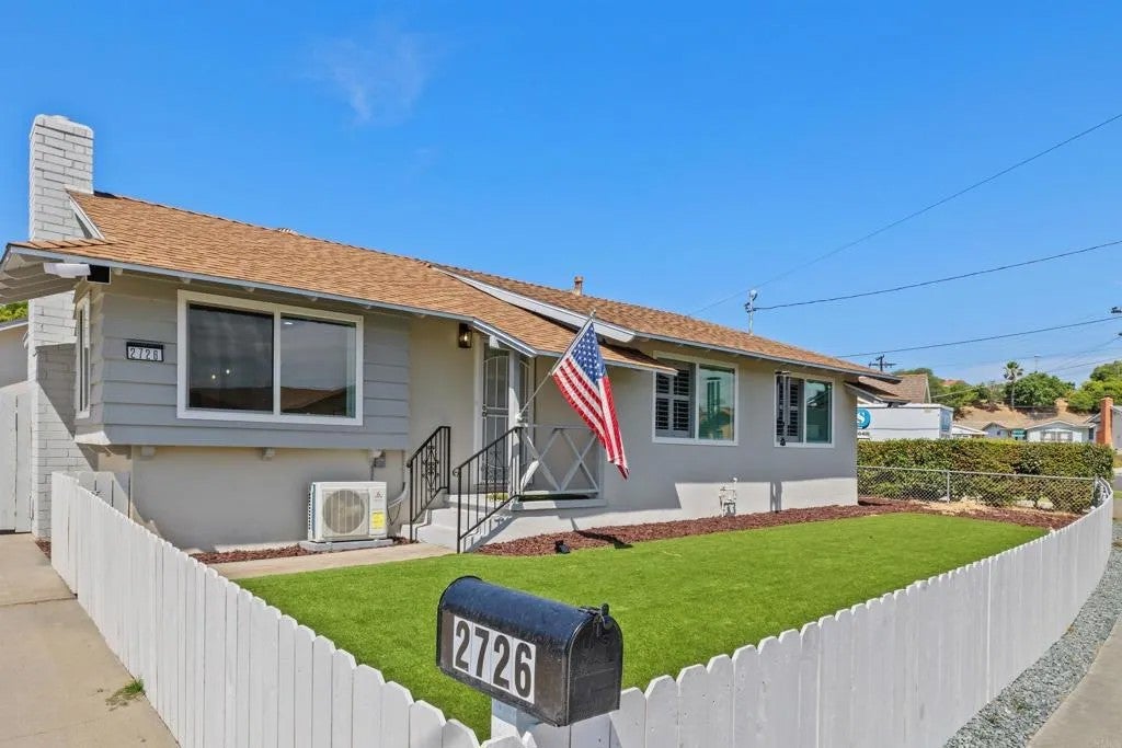 2726 Landscape Drive — photo