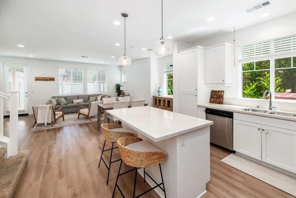 203 Silver Fir Court — photo