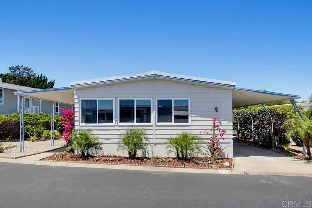 3535 Linda Vista 67 — photo