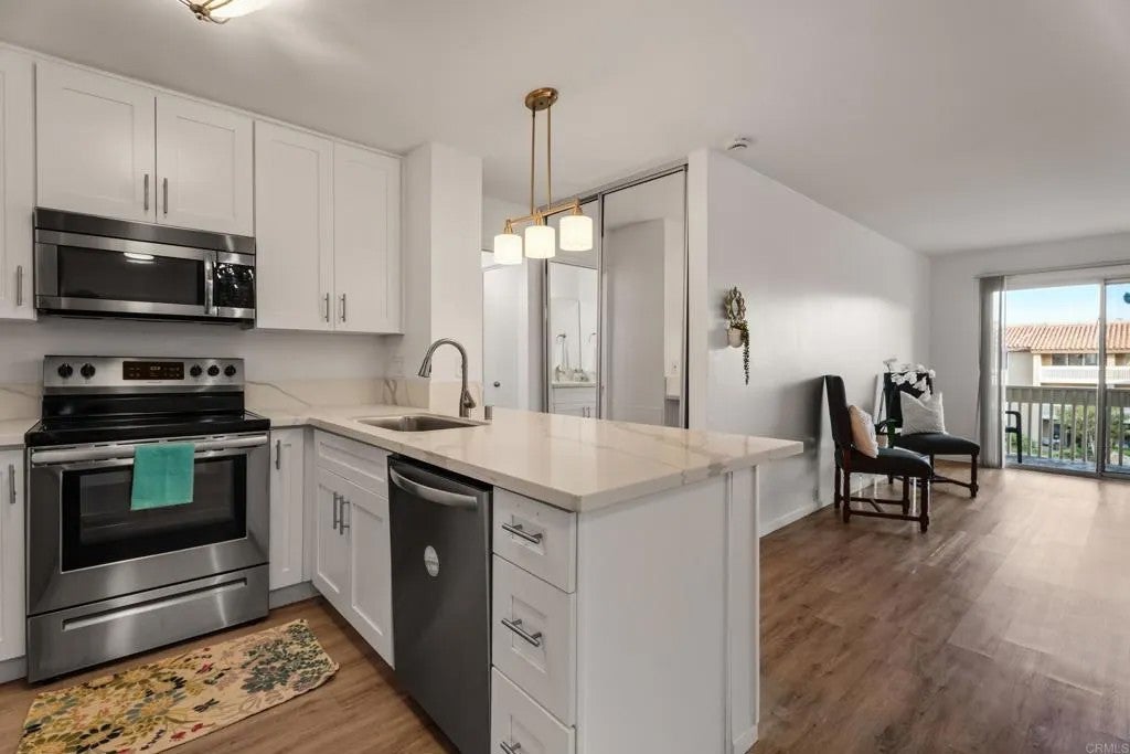 1801 Diamond Street 3-205 — photo