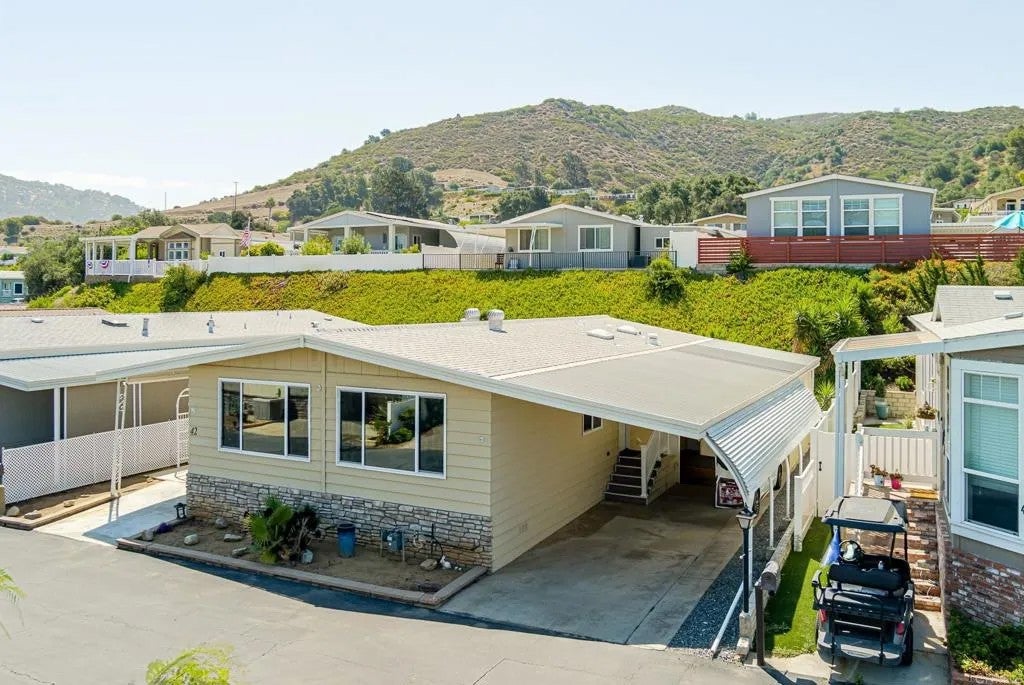 4650 Dulin Spc 42 42 — photo
