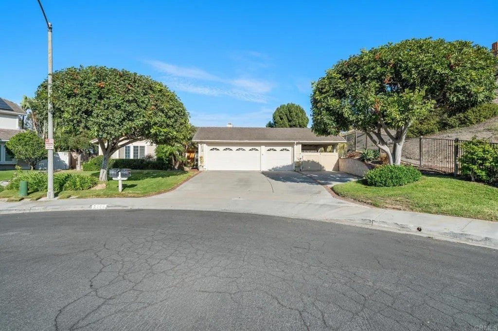 2354 Kimberly Ct — photo