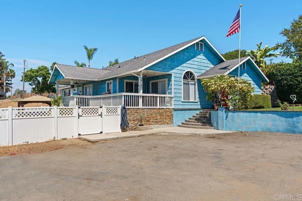 1422 E Fallbrook Street, Fallbrook, CA 92028 — photo 3