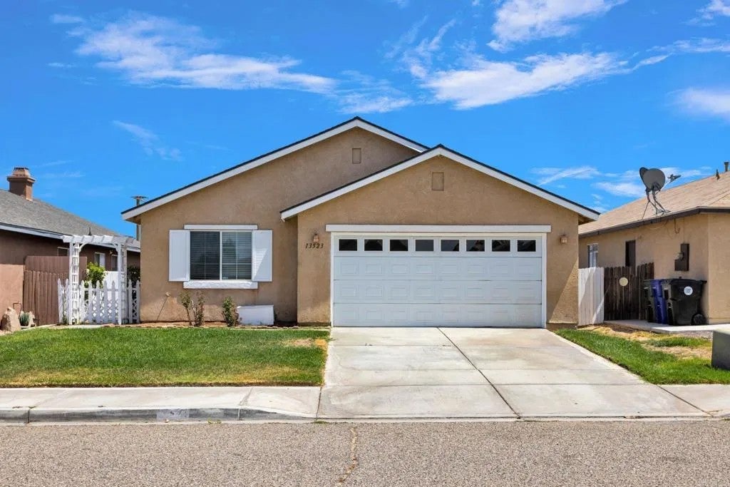 13523 Merry Oaks — photo