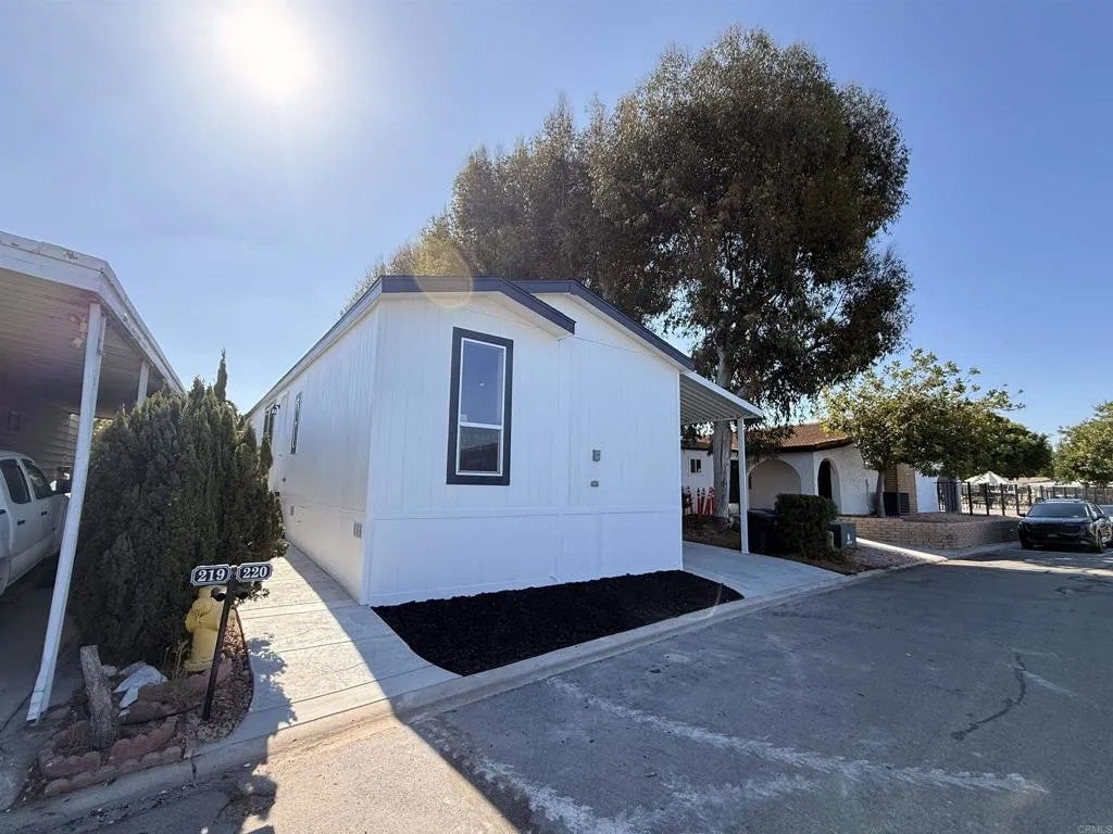 2750 Wheatstone 220 — photo