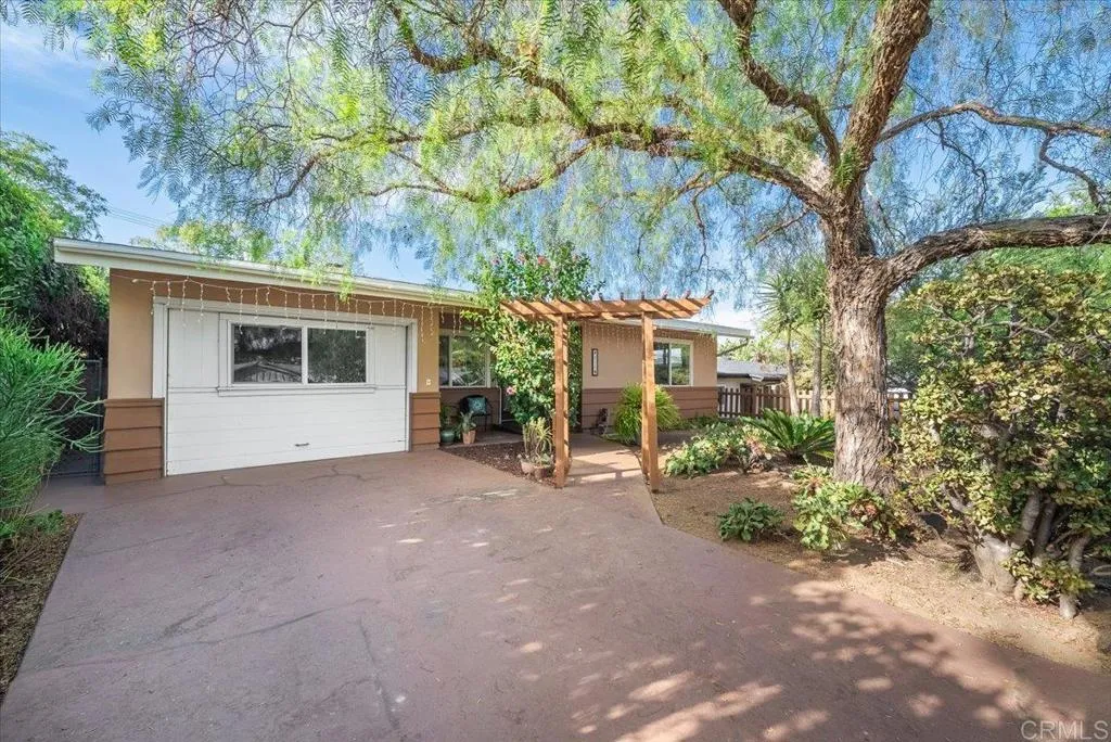 830 E 5Th Avenue, Escondido, CA 92025 — photo 2