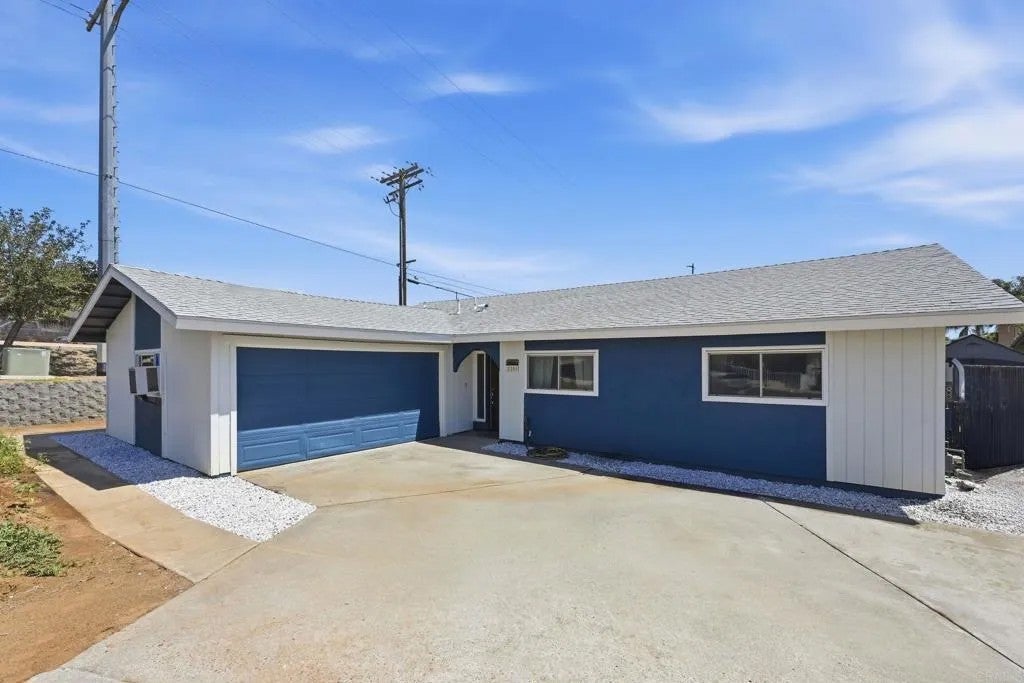 2351 Stewart Place — photo