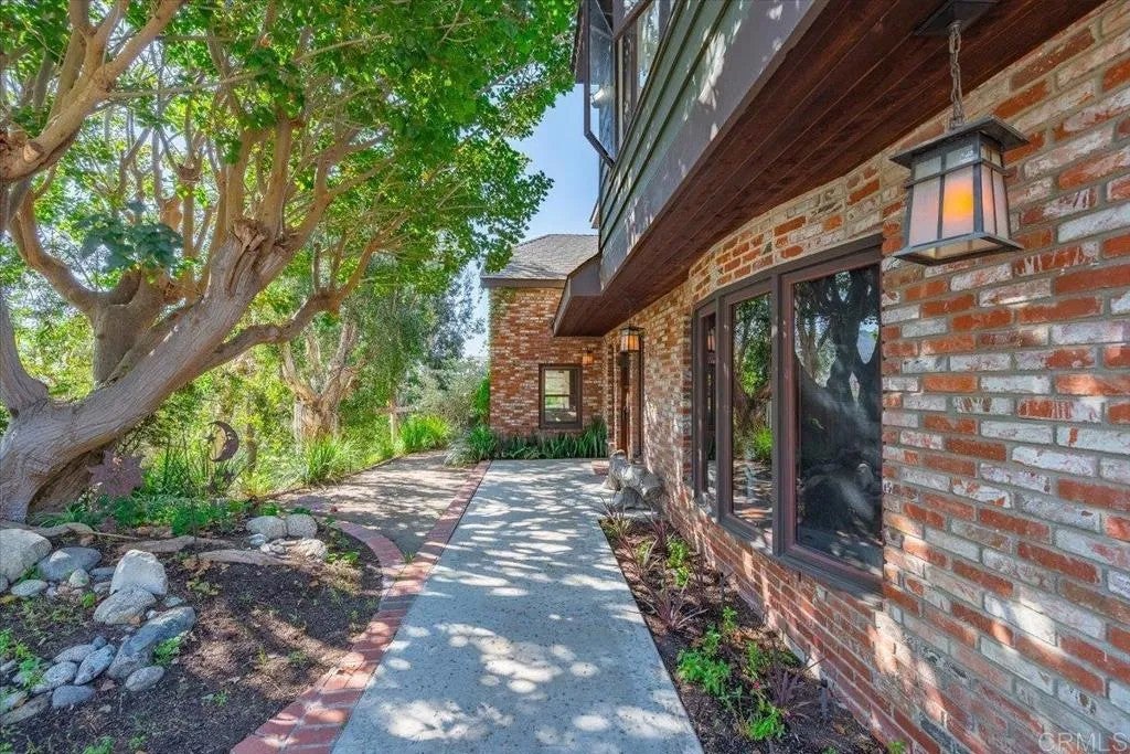 3336 Old Post Road, Fallbrook, CA 92028 — photo 2