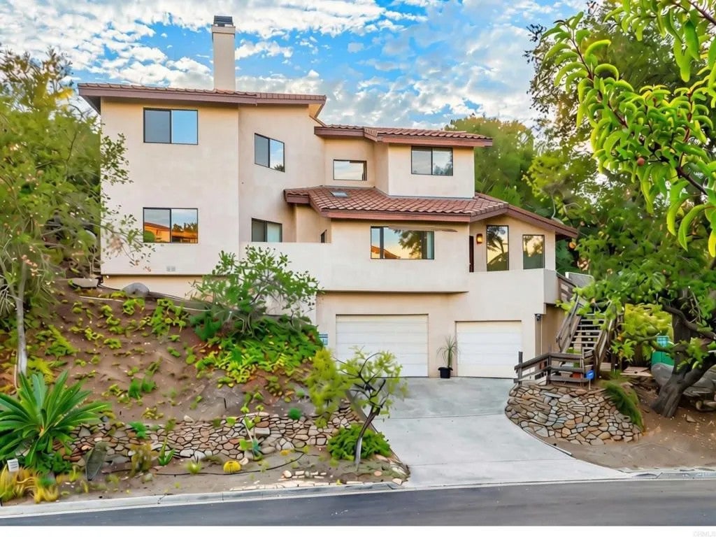 28338 Meadow Glen Way West — photo