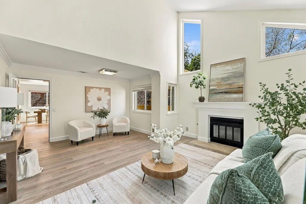 809 Sol Vista — photo