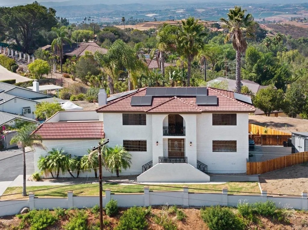 1820 Elevado Road, Vista, CA 92084 — photo 2