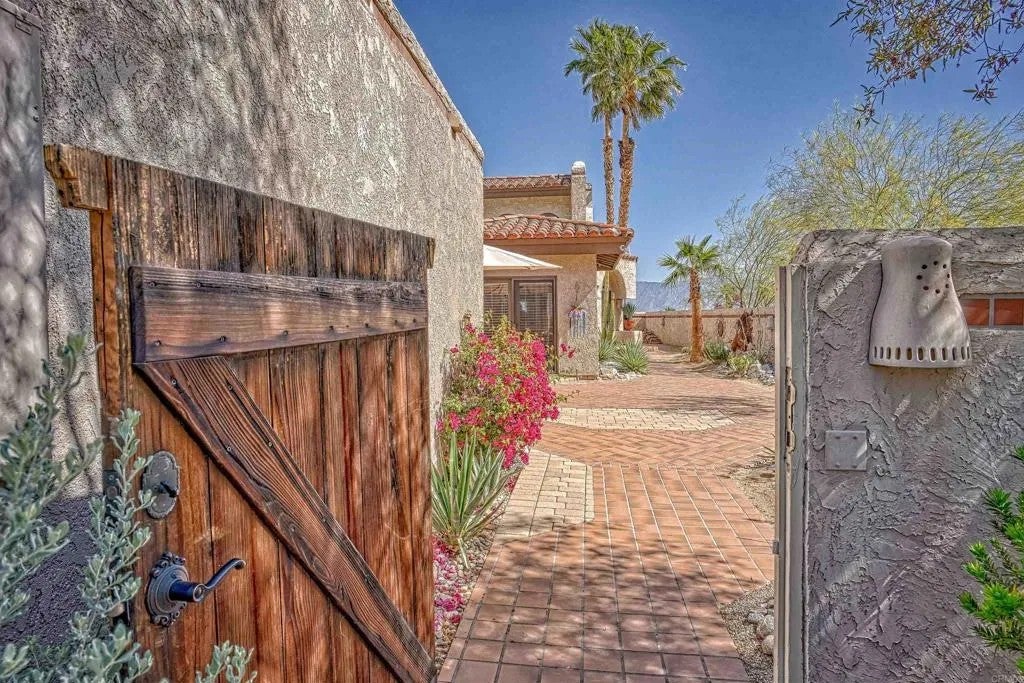 1929 Desert Vista — photo