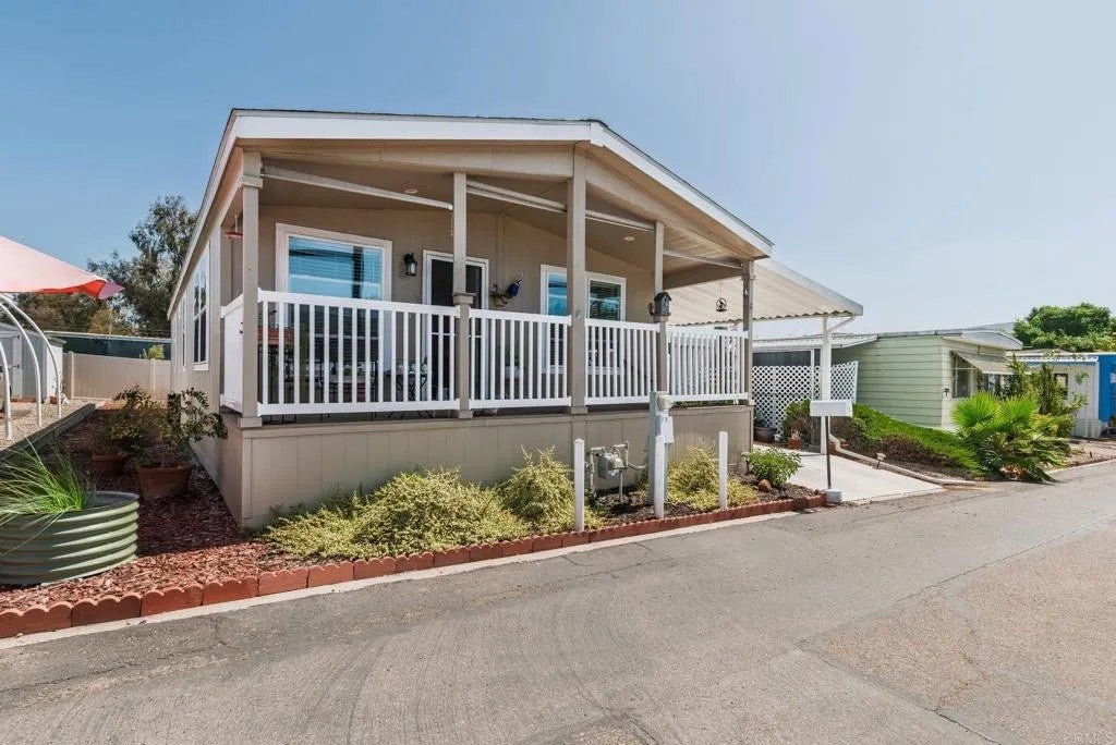 10770 Jamacha Spc 8 — photo