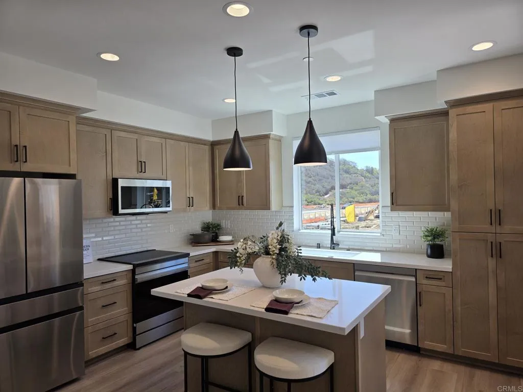 2607 Radiant Glen — photo