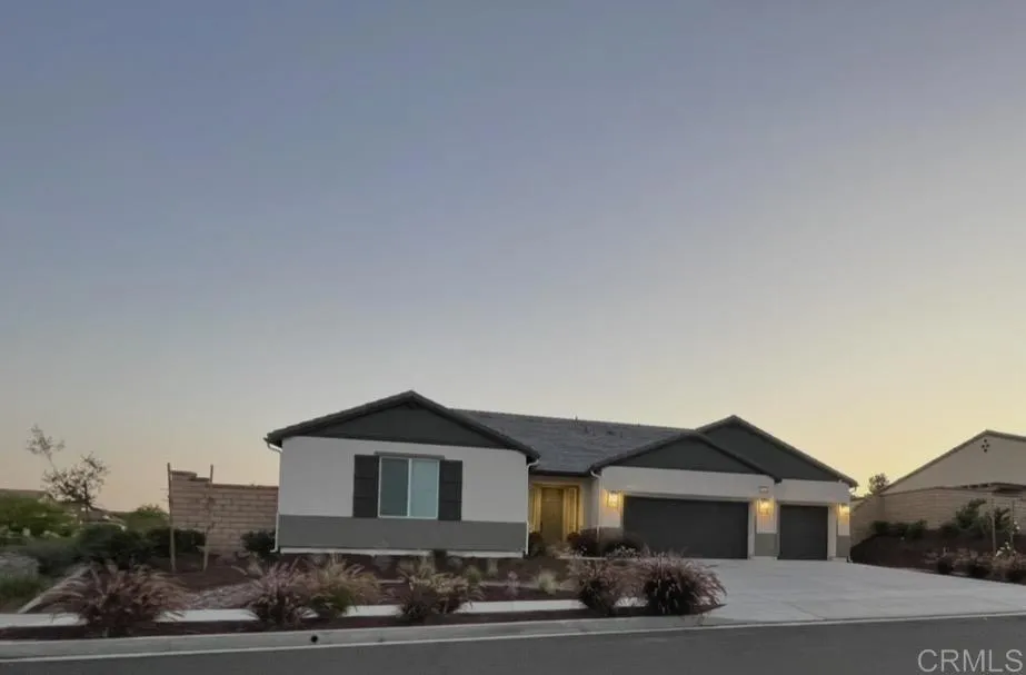 29457 Talking Stick Circle — photo
