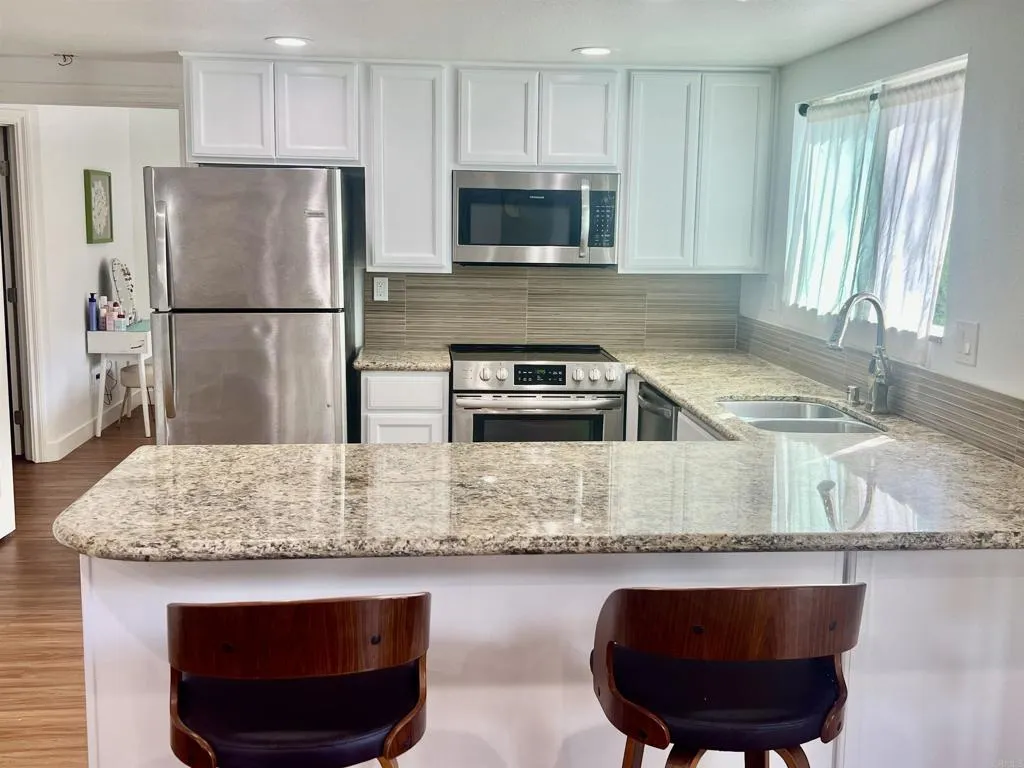 155 Rosebay Drive Unit 37 — photo