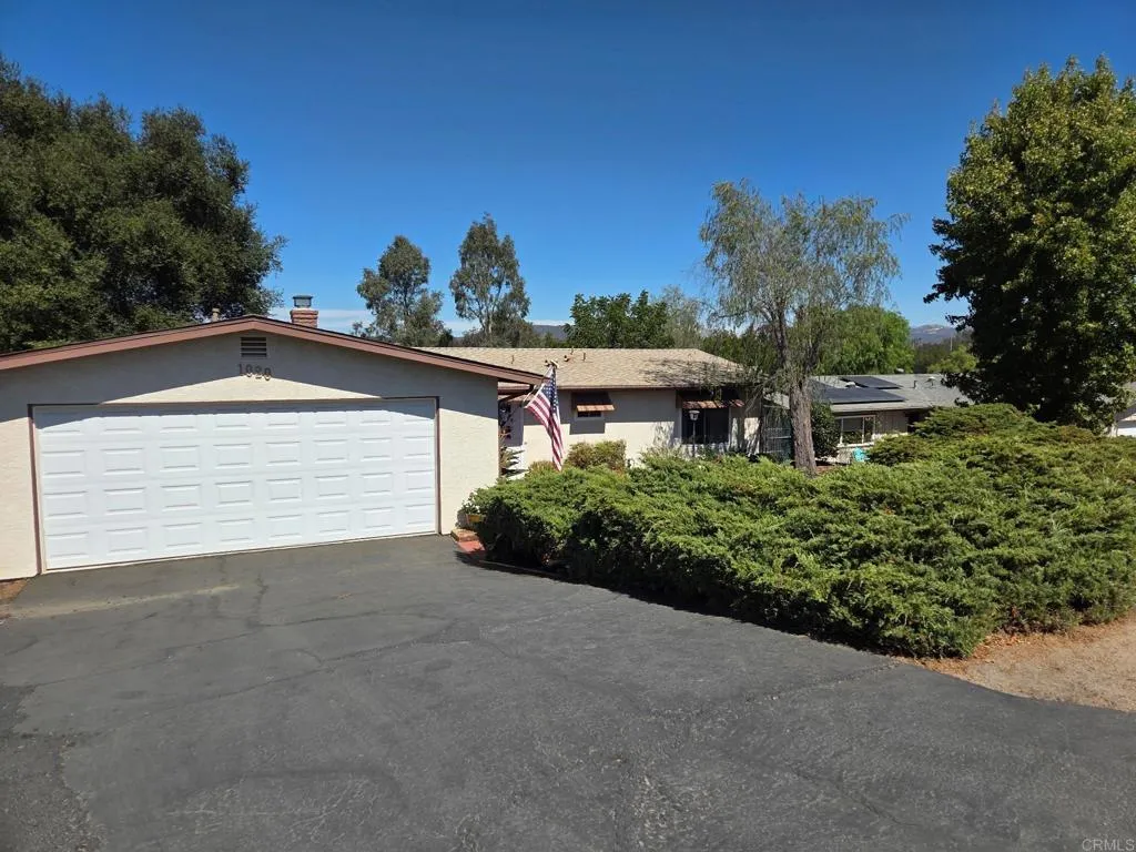 1020 La Solana, Fallbrook, CA 92028 — photo 3